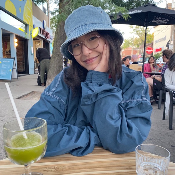 Meet your Posher, Phoebe - Picture 1 of 1